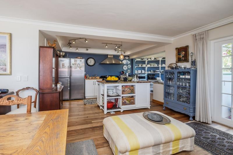 To Let 2 Bedroom Property for Rent in Simons Town Western Cape